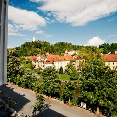 Stylish Accommodation with River View in Galeria River, Ljubljana